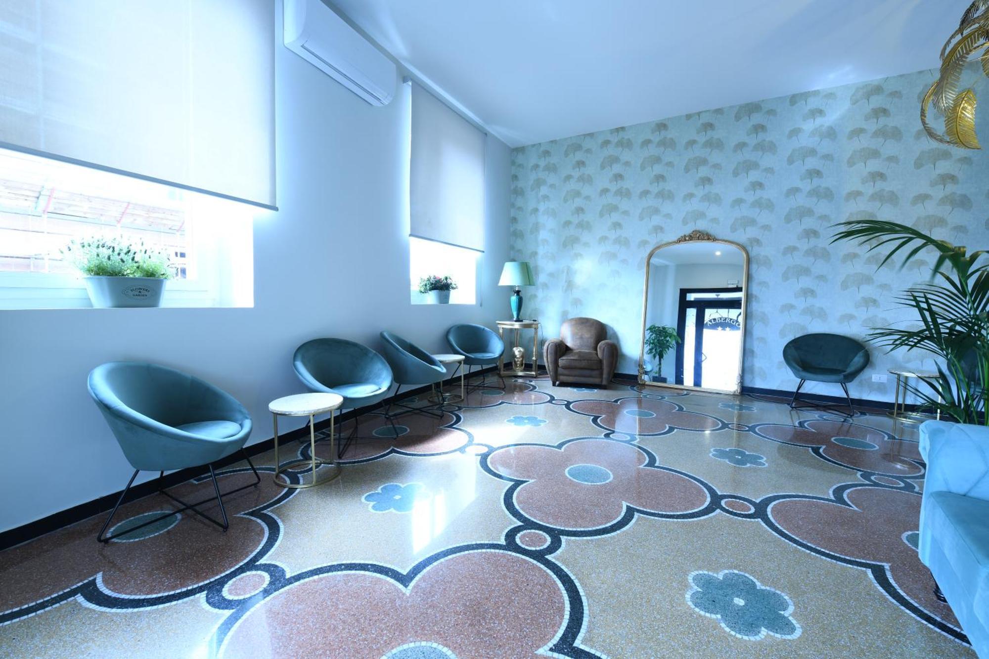 Hotel La Tavernetta ヴァラッツェ エクステリア 写真
